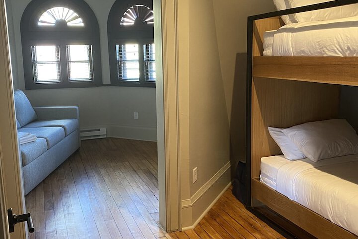 Room 67 of 89