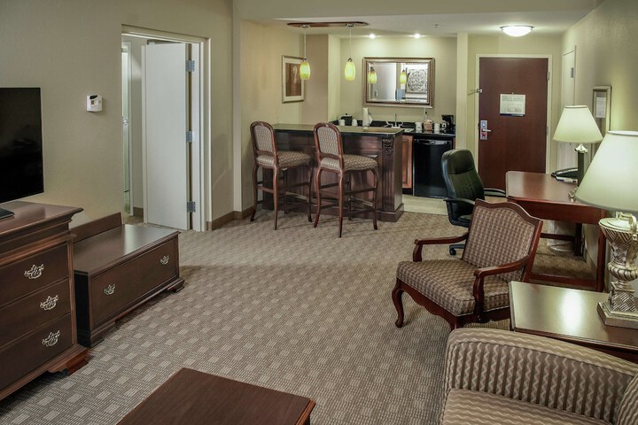 Room 50 of 76