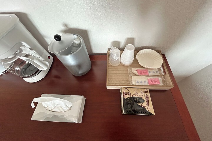 Breakfast/Coffee Service 62 of 65