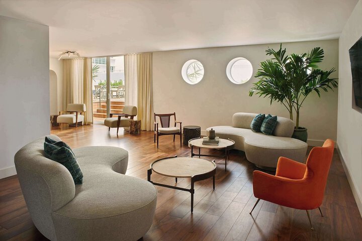 Nautilus Sonesta Miami Beach
