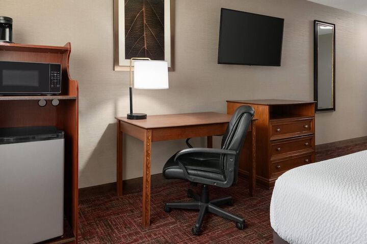 Ramada by Wyndham Grand Forks