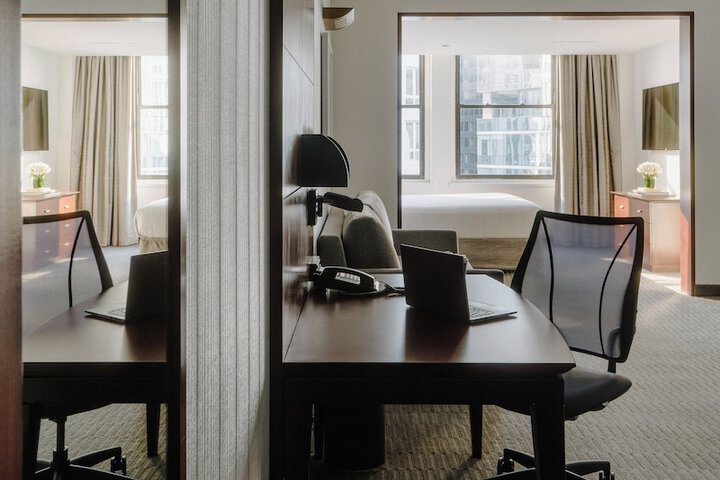 Room 30 of 62