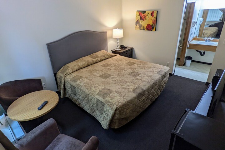 Room 27 of 56