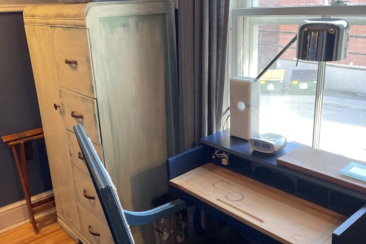 Room 70 of 164