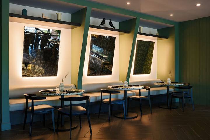 Dining 56 of 83