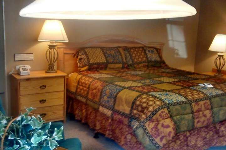 Room 42 of 47