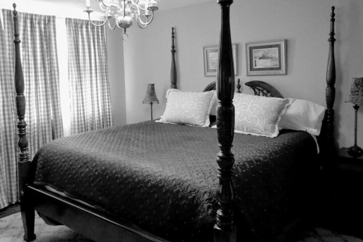 Room 15 of 18