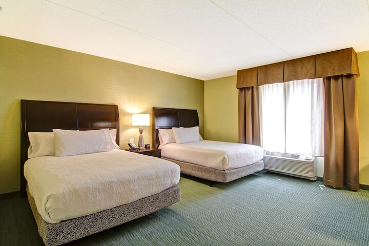 Hilton Garden Inn Woodbridge