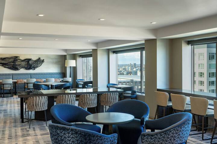 Renaissance Boston Seaport District