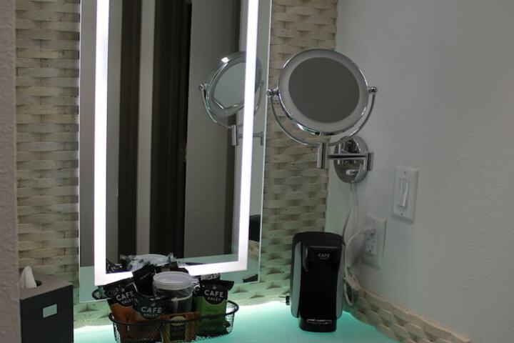 Room 34 of 52