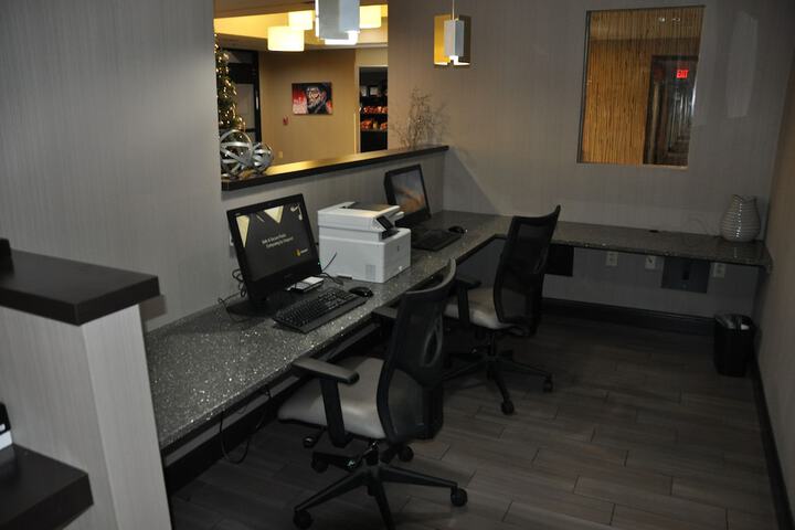 Business Center 25 of 25
