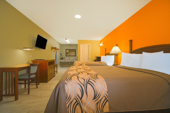 Room 34 of 43