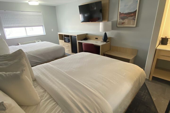 Room 9 of 35