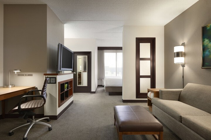 Room 12 of 26