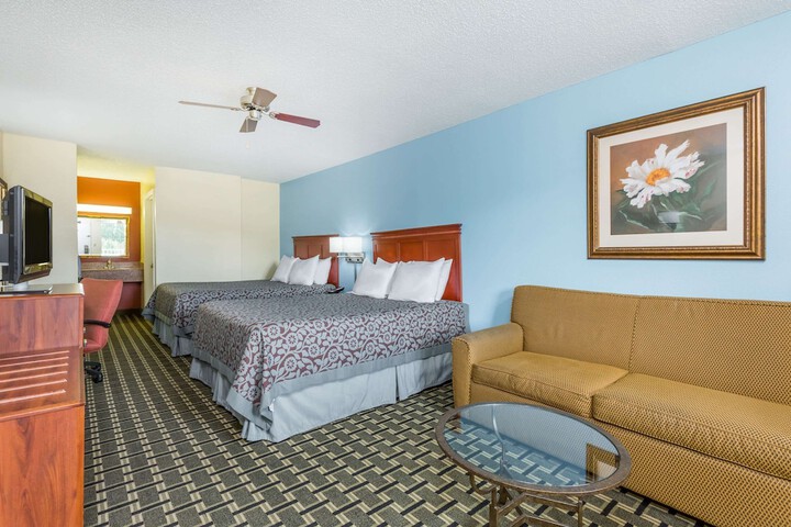 Room 20 of 28
