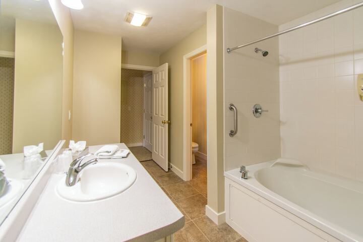 Eastern Slope Inn Resort