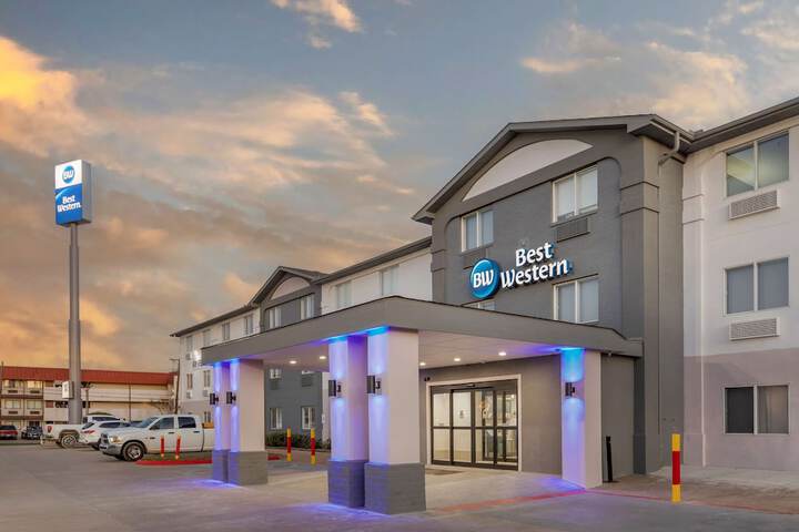 Hotel 3 of 25