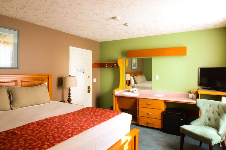 Room 90 of 140