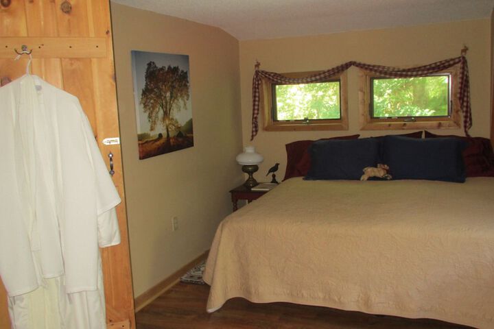 Room 11 of 27