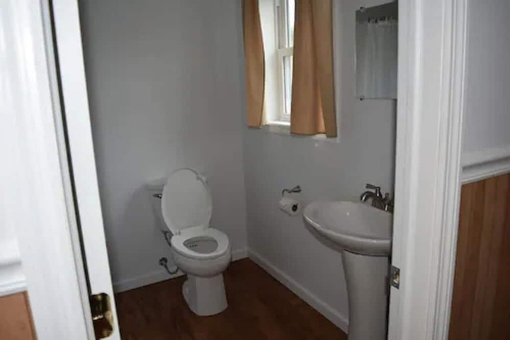 Room 7 of 10