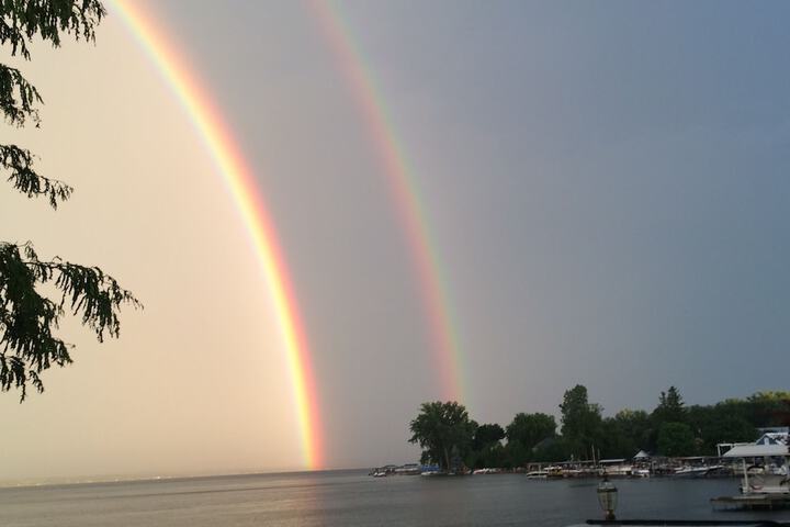 Waters Edge B & B Resort
