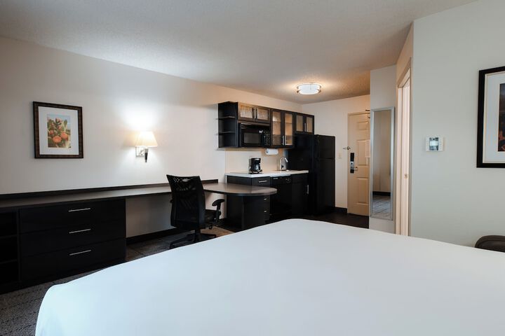 Sonesta Simply Suites Dallas Richardson