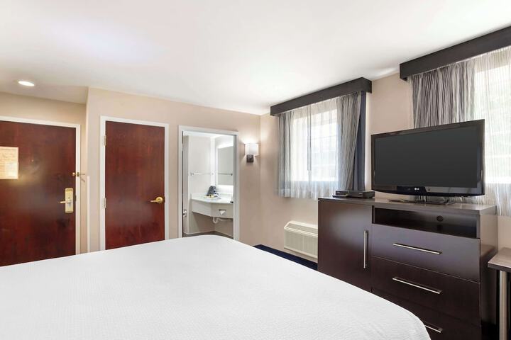 Room 18 of 41