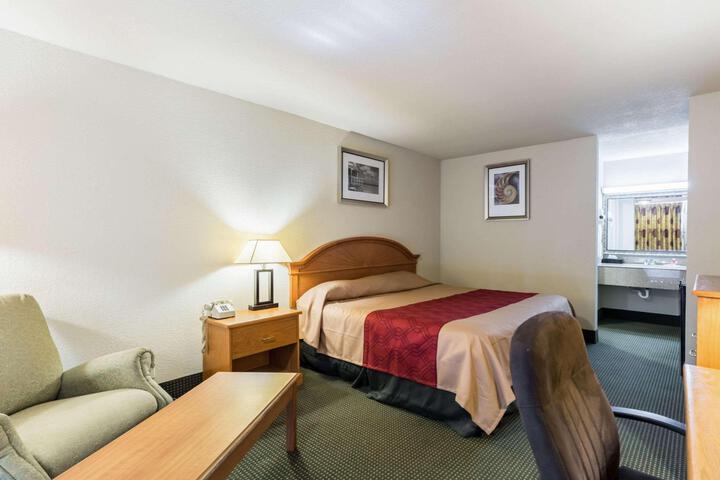 Econo Lodge Baytown