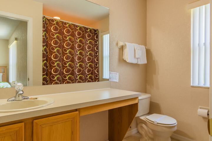 Room 15 of 22