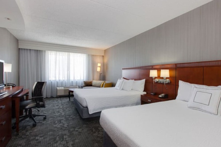 Room 13 of 25