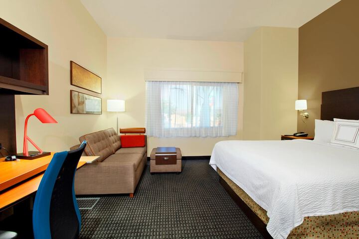Room 17 of 22