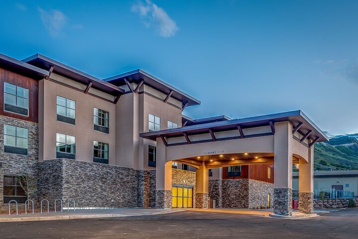 Hotel 3 of 118