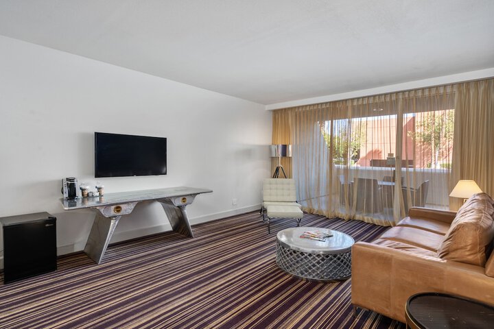 Room 20 of 48