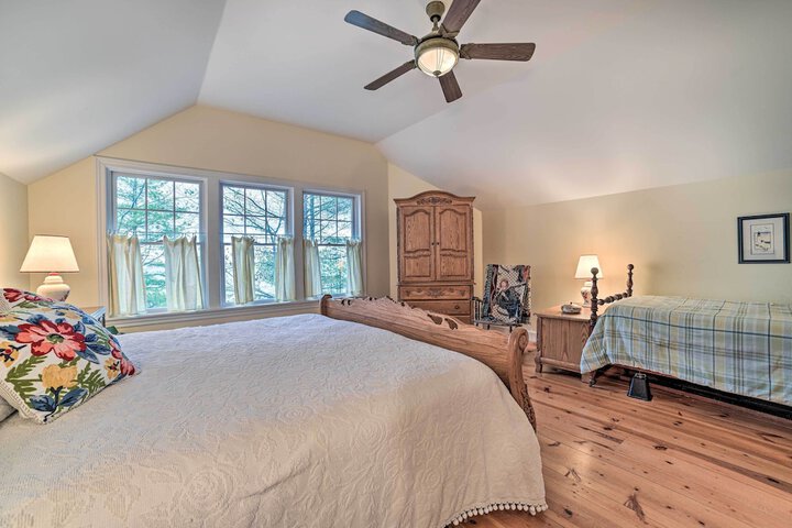 Waterfront Cheboygan Home w / Fire Pit