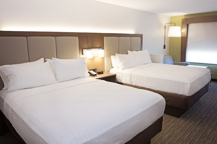 Holiday Inn Express & Suites Greenwood Mall by IHG