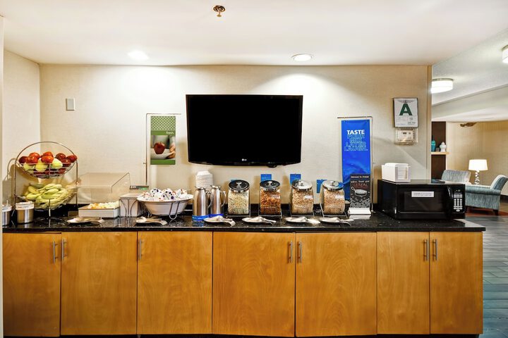 Breakfast/Coffee Service 44 of 53