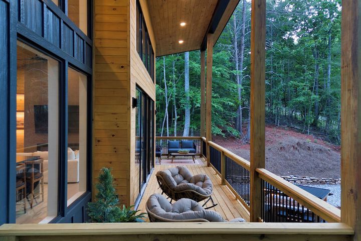 Zoka - Modern Mountain Retreat