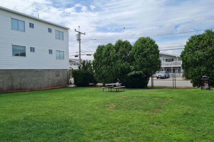 Property Grounds 25 of 27