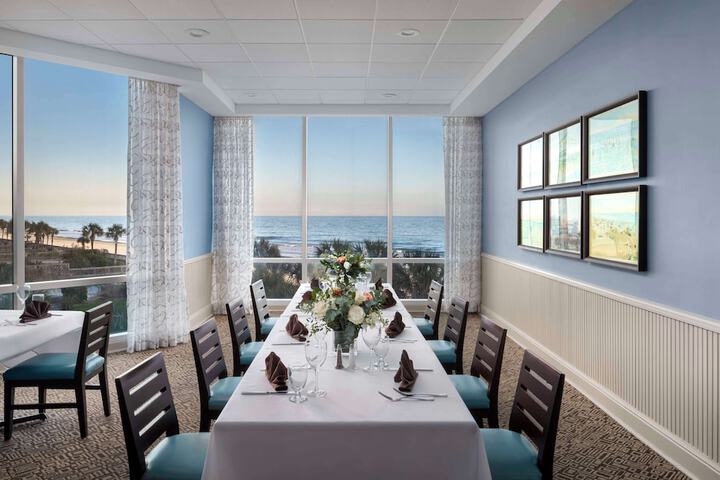 Dining 68 of 108