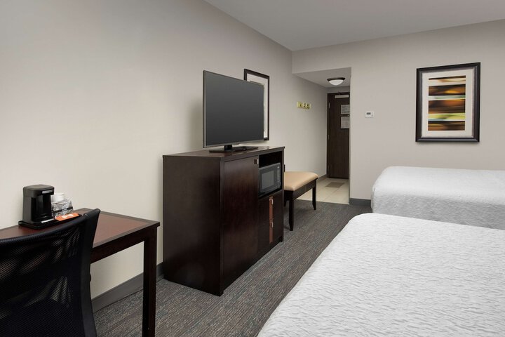 Room 25 of 41