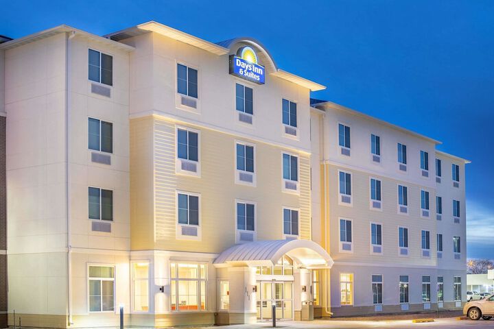 Hotel 2 of 47