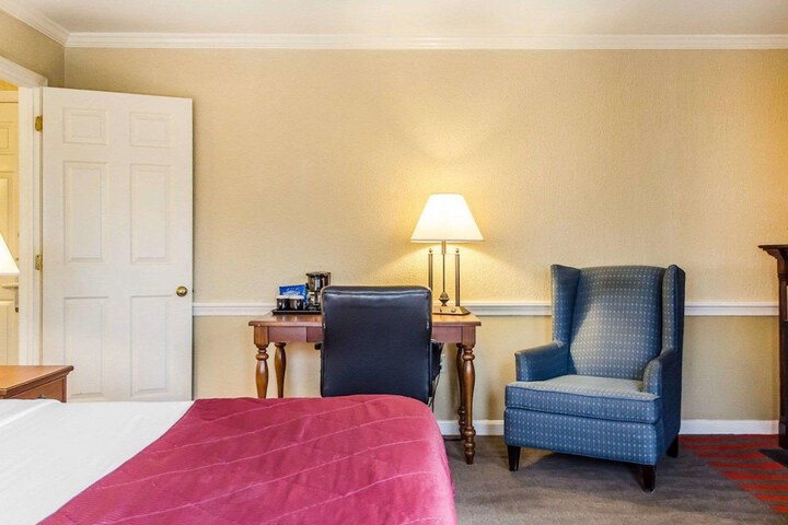 Clarion Inn Strasburg - Lancaster