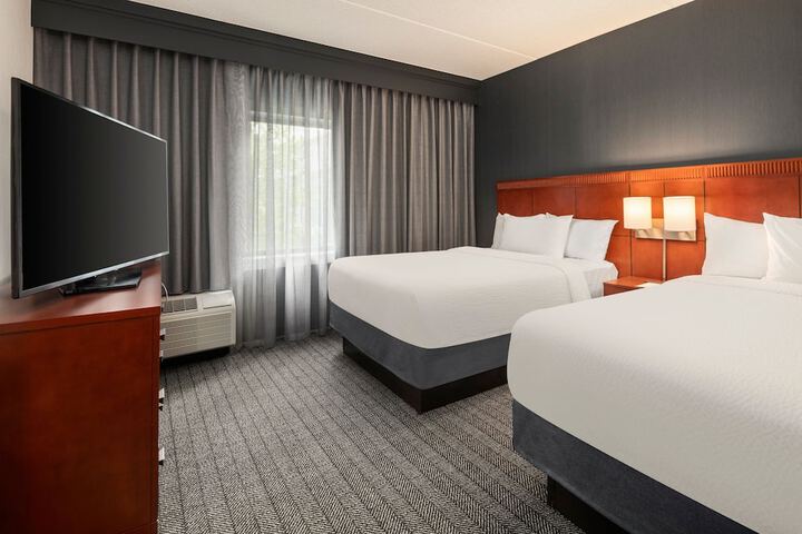 Courtyard Chicago Waukegan Gurnee
