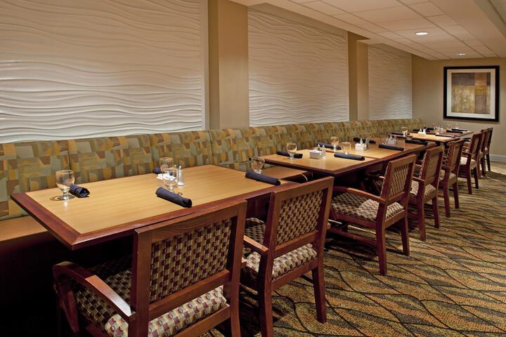 Dining 58 of 81