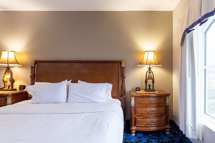 Room 40 of 75