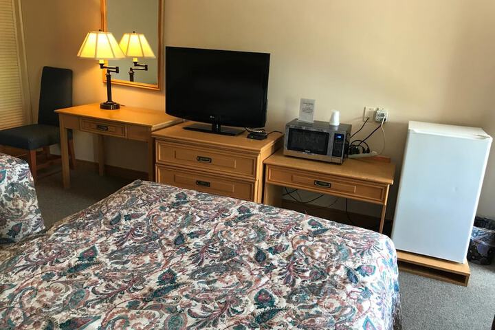 Room 43 of 64