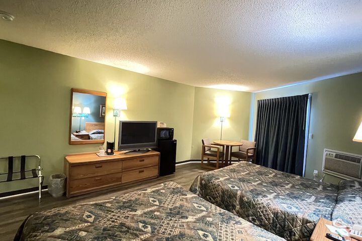 Room 70 of 80