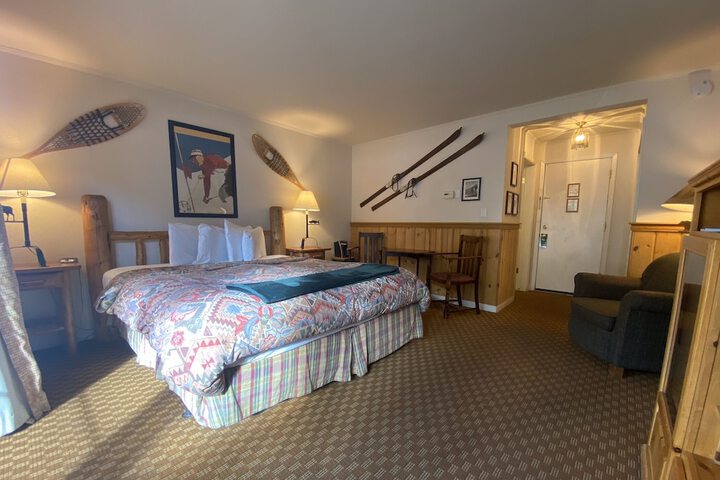 Room 41 of 77