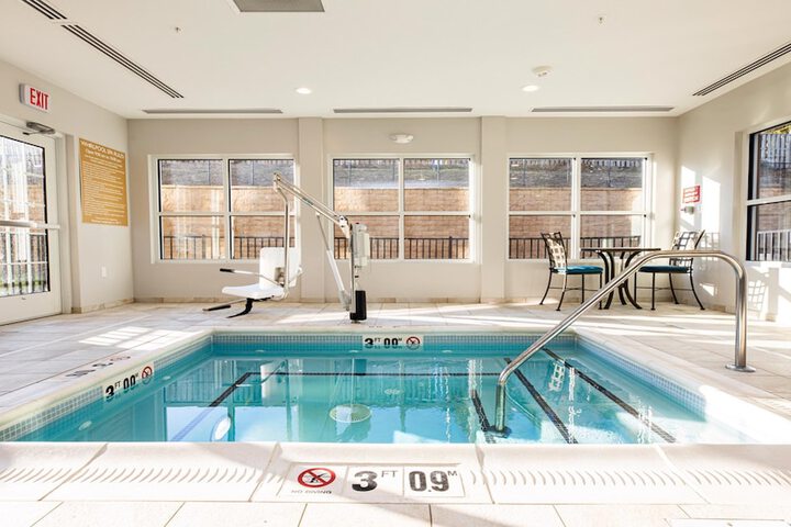 Pool 10 of 61