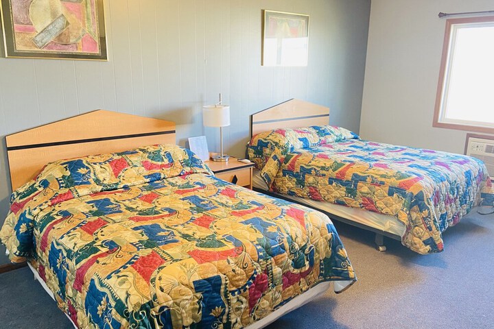 Room 8 of 23